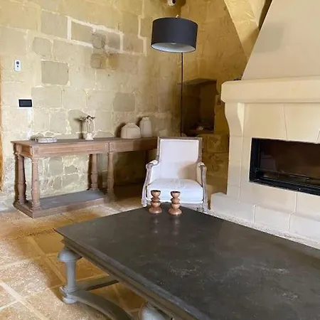 Traditional Farmhouse- For Reservation What2app 0039-377-300-1883 Sea Views San Lawrenz