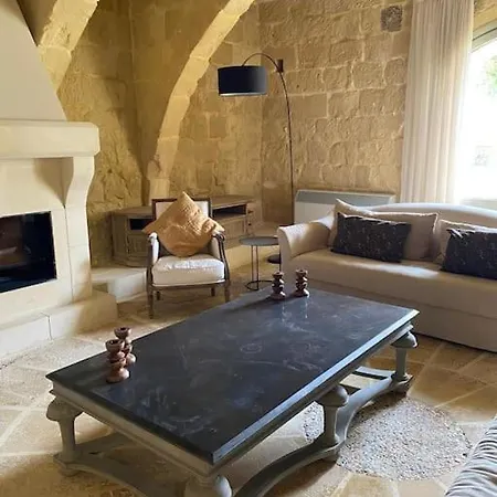 Traditional Farmhouse- For Reservation What2app 0039-377-300-1883 Sea Views Сasa de vacaciones