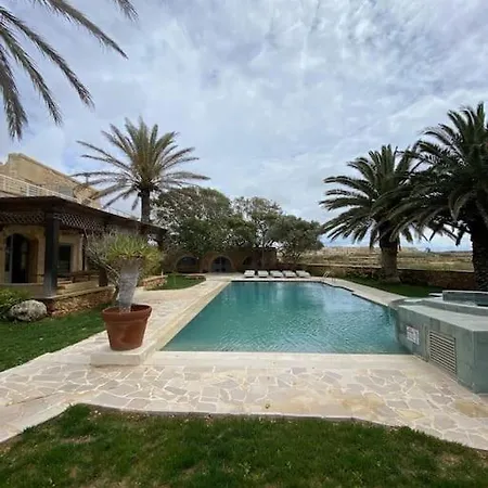 Traditional Farmhouse- For Reservation What2app 0039-377-300-1883 Sea Views Сasa de vacaciones *