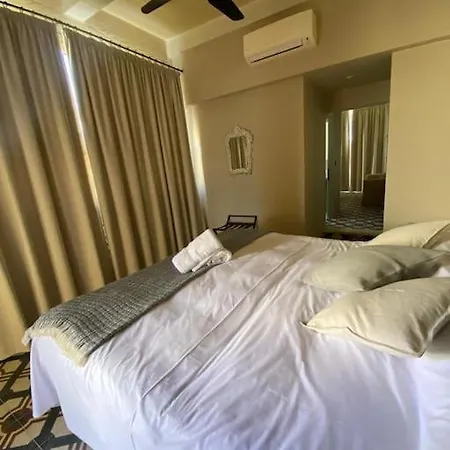 Traditional Farmhouse- For Reservation What2app 0039-377-300-1883 Sea Views San Lawrenz